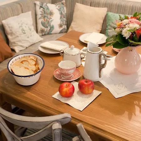 ゲストハウス Pod Hurkou Hradečná