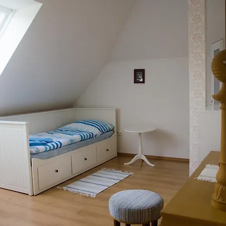 Pod Hůrkou 4* Hradecna