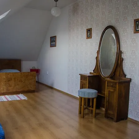 Pod Hurkou Guest house Hradecna