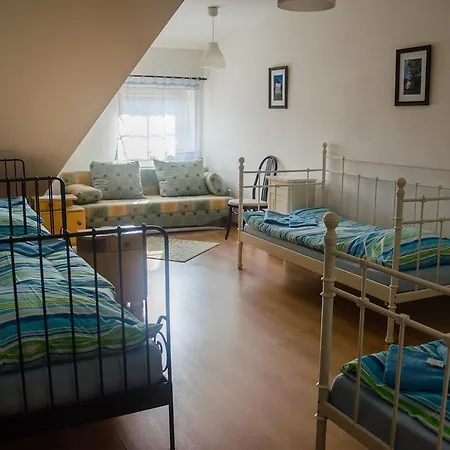 Pod Hůrkou 4*