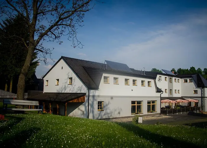 Pod Hůrkou Penzion Hradecna