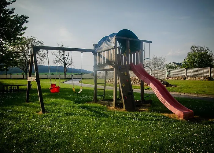 Pod Hůrkou Hradecna