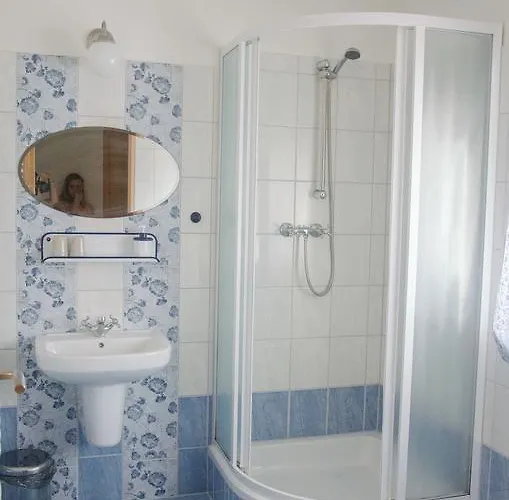 Pod Hůrkou 4*