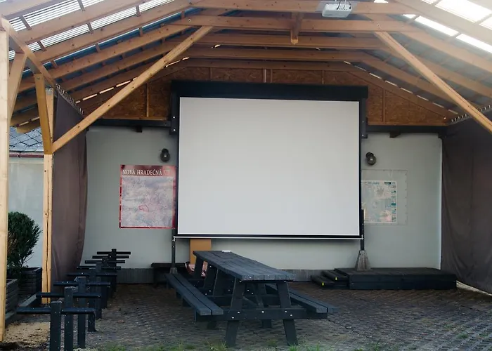 Pod Hůrkou 4* Hradecna